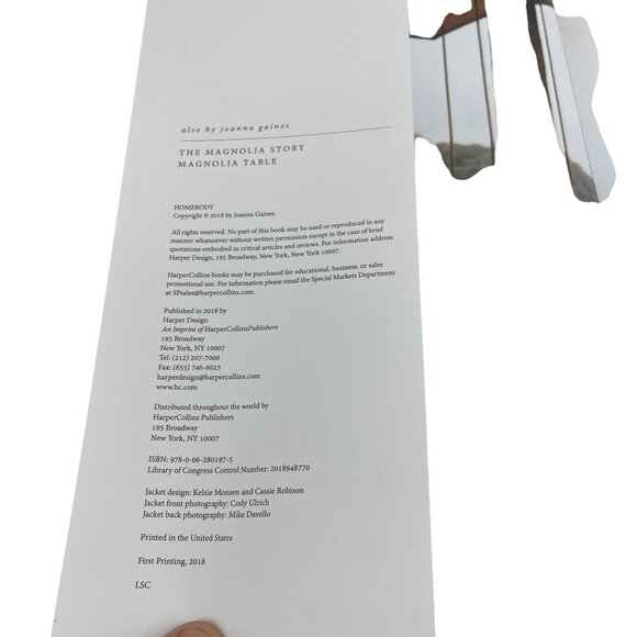 Joanna Gaines "Homebody" Hardcover Book First Edition No Dust Cover - Picture 3 of 13